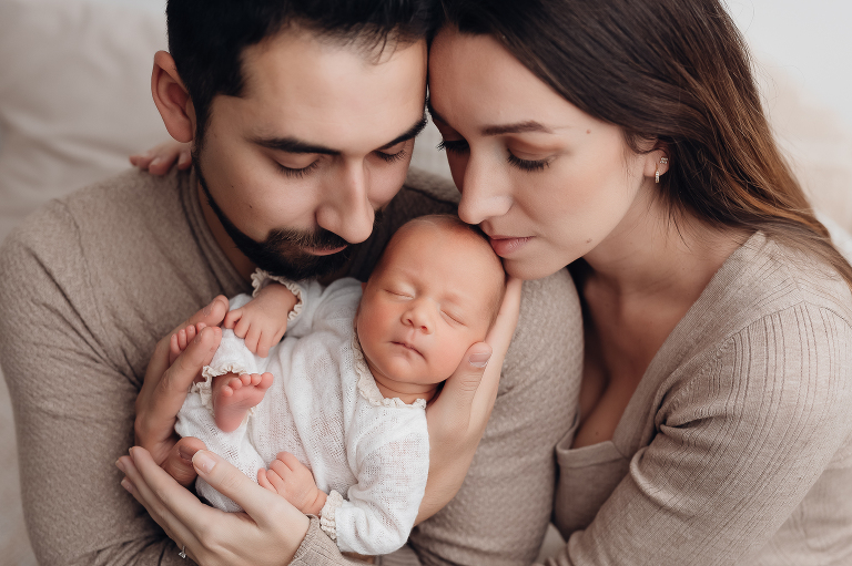 Portraits de famille avec nouveau-né